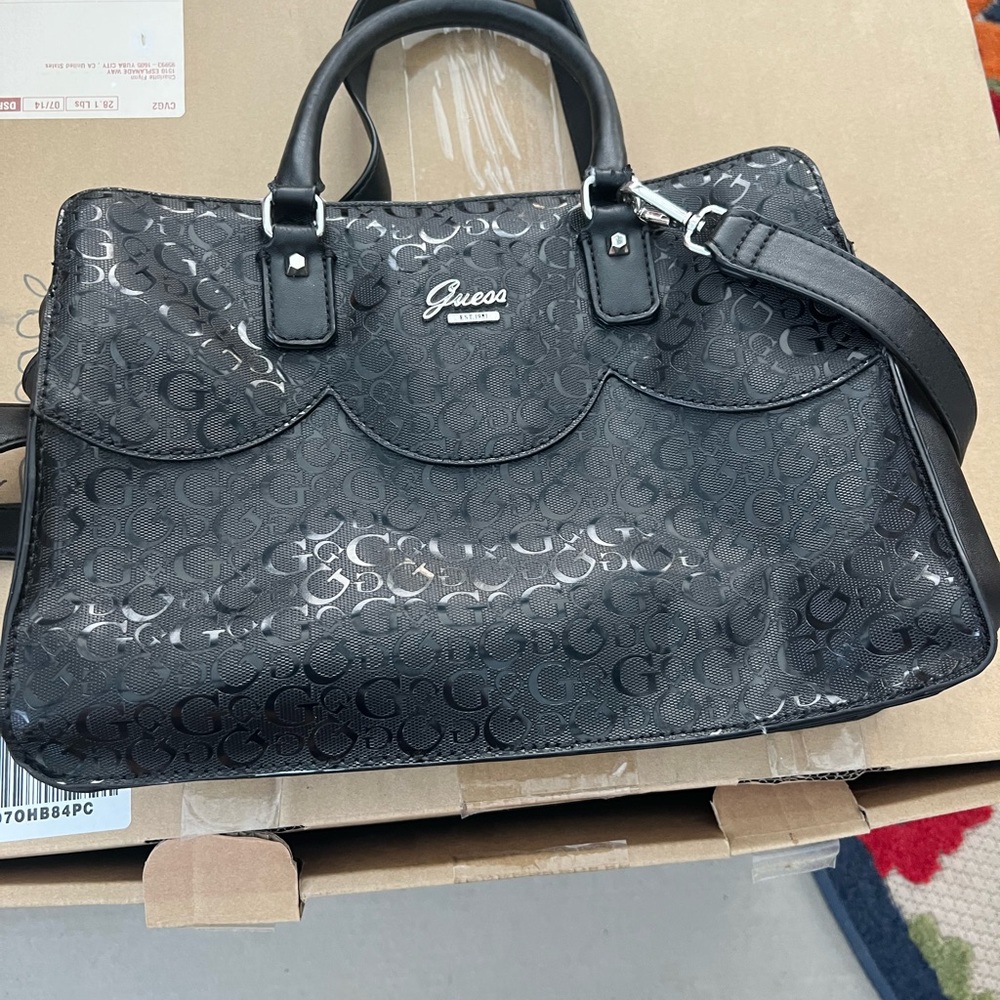 Guess purse